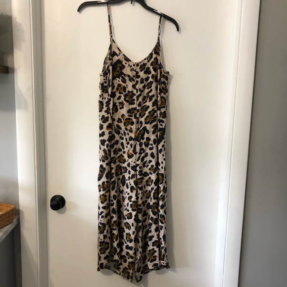 Urban Romantics Leopard Print Wide Leg Jumpsuit - Picture 8 of 8